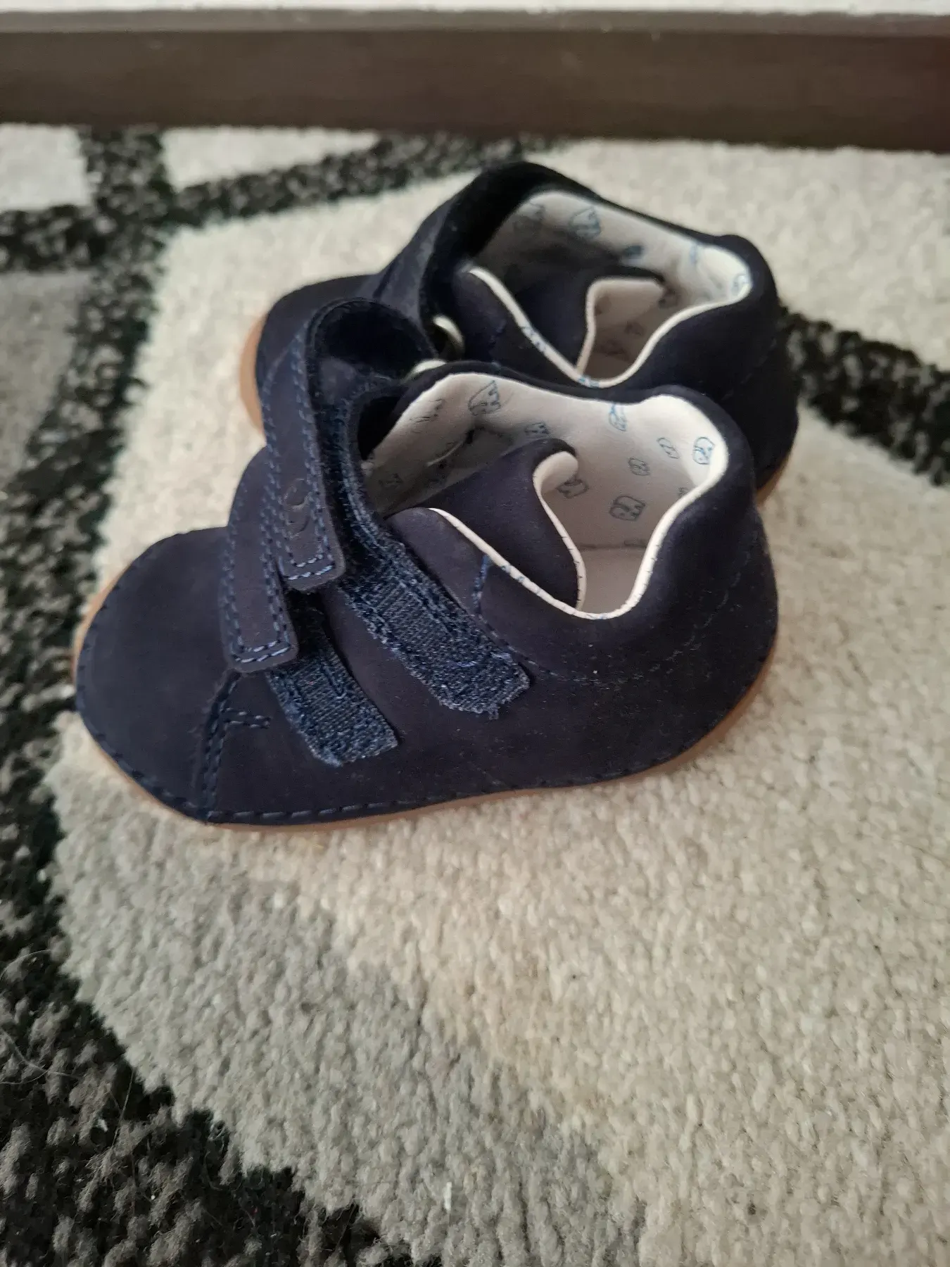 Lauflernschuhe von Elefanten