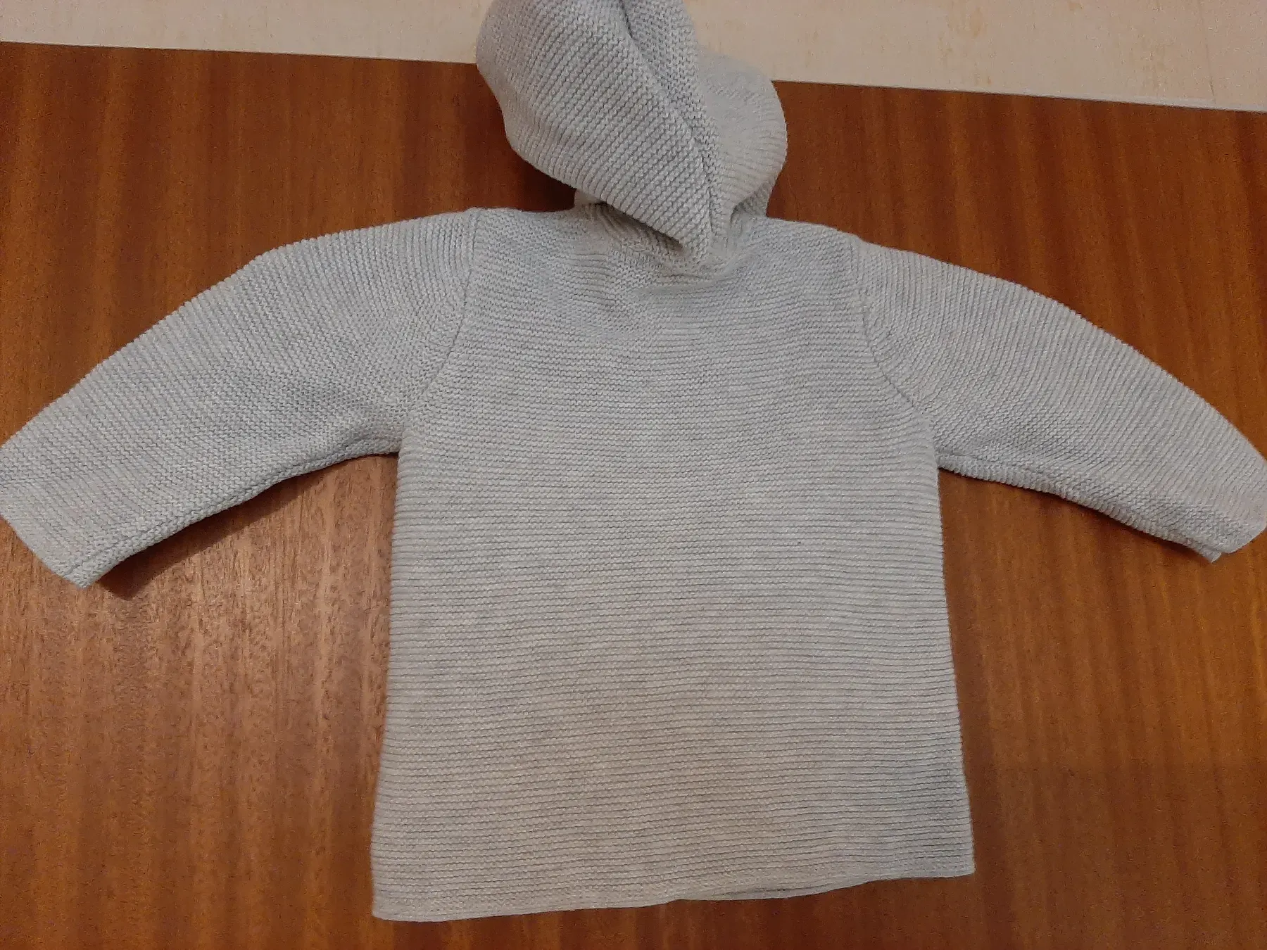 H&M H&M Strickjacke mit Kapuze Gr 62