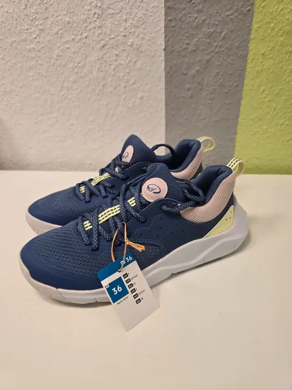 Turnschuhe Decathlon Gr. 36