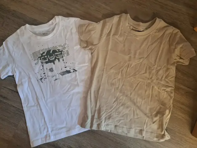 YFK T-shirts in 128