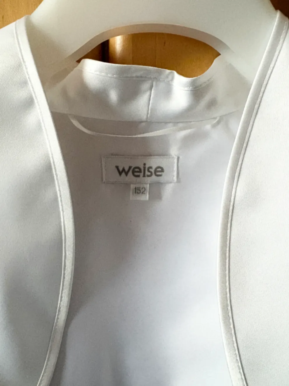 Weise Kommunionskleid mit Bolero u. Haarkranz Gr. 152