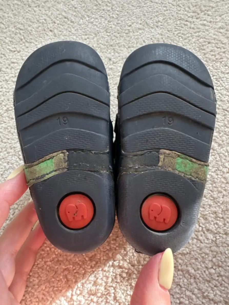 Schuhe Babyschuhe Elefanten Gr. 19