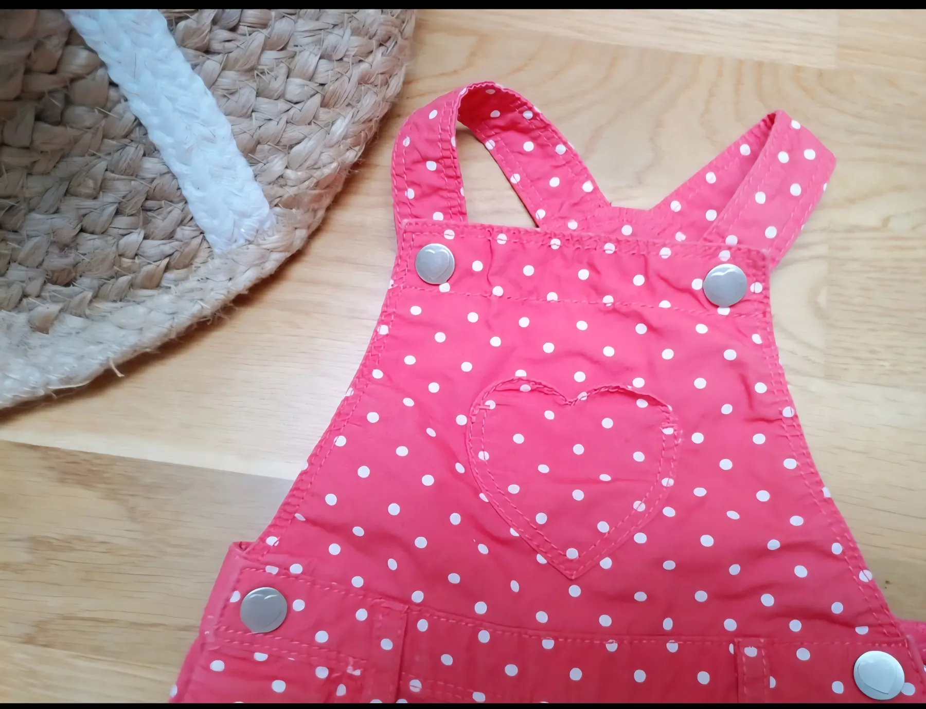 Latzhose mit Punkten in 62 von Baby Club