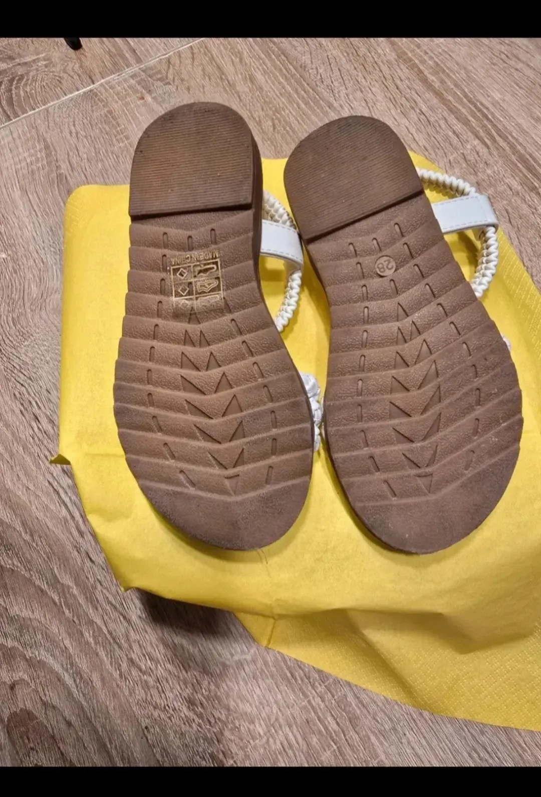 Schöne Mädchen Sandalen Größe 26/27