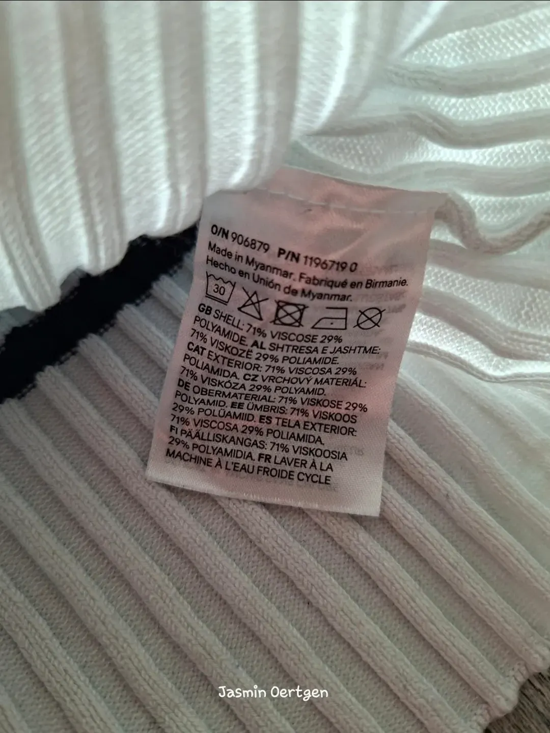 Süßer Rippstrick-Pulli mit Streifen | H&M | Gr. 98/104