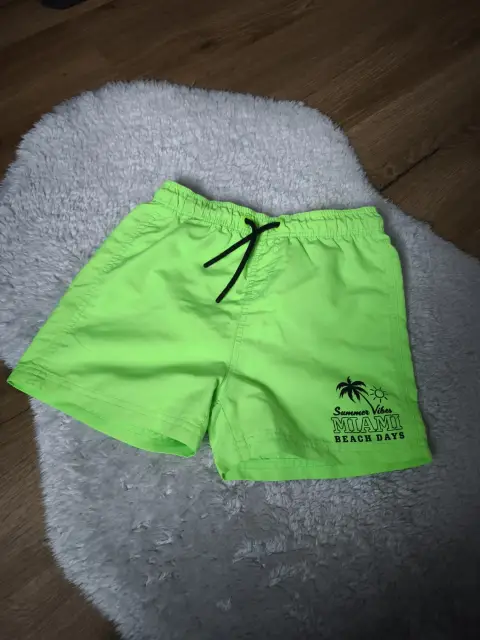 Badehose Neon Grün Gr. 122/128