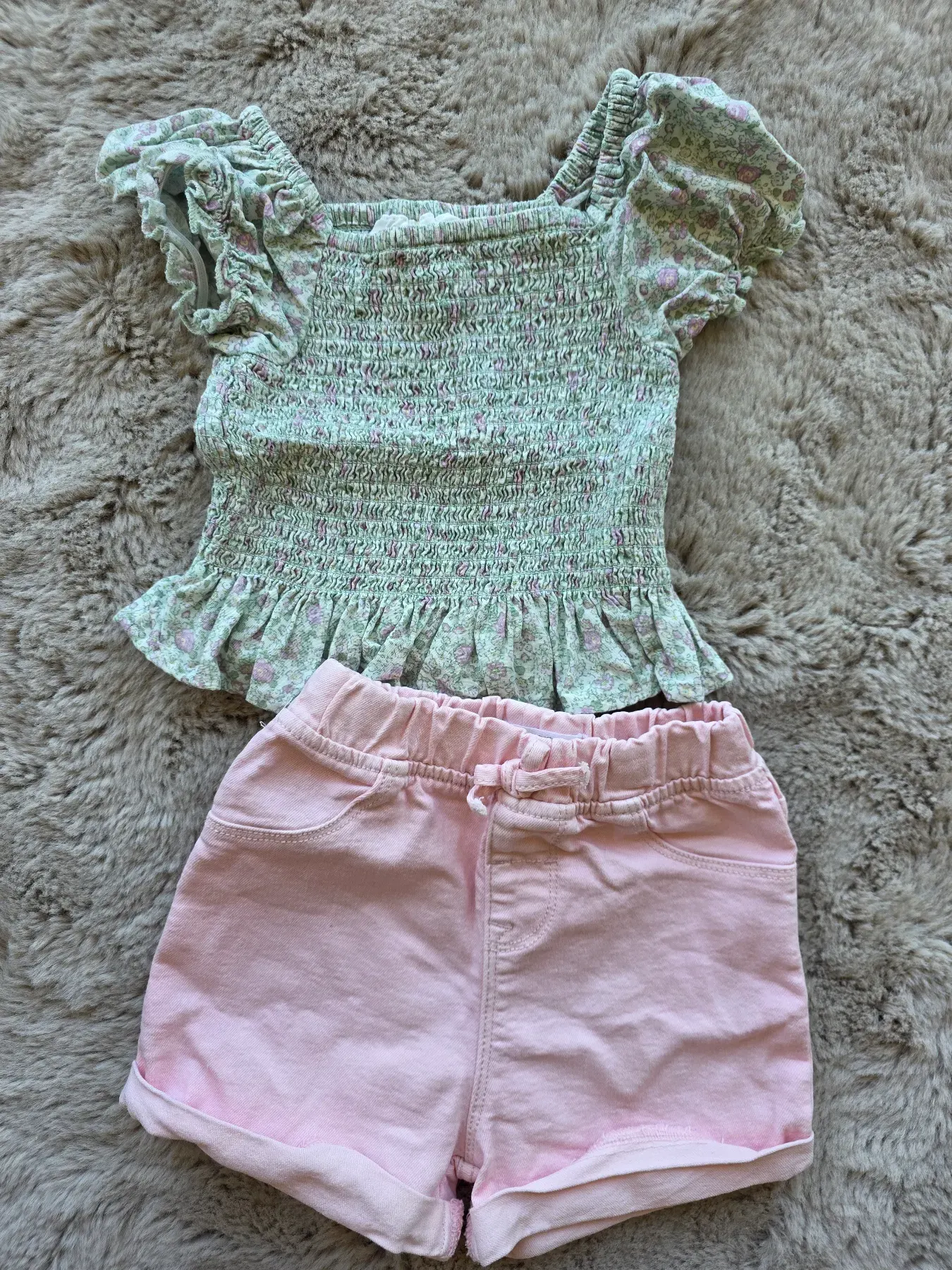 Set Shorts und Shirt KappAhl und Primark