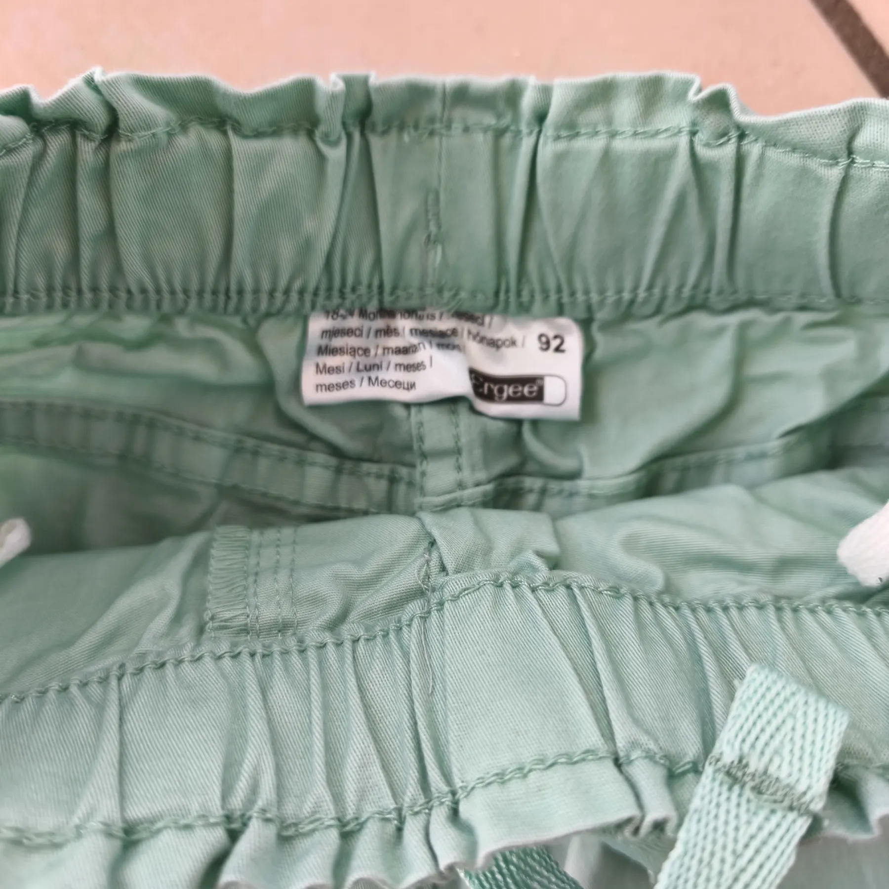 Dünne Hose