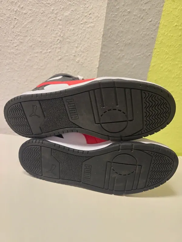 Puma Schuhe RBD Game white red black gold Gr. 38.5