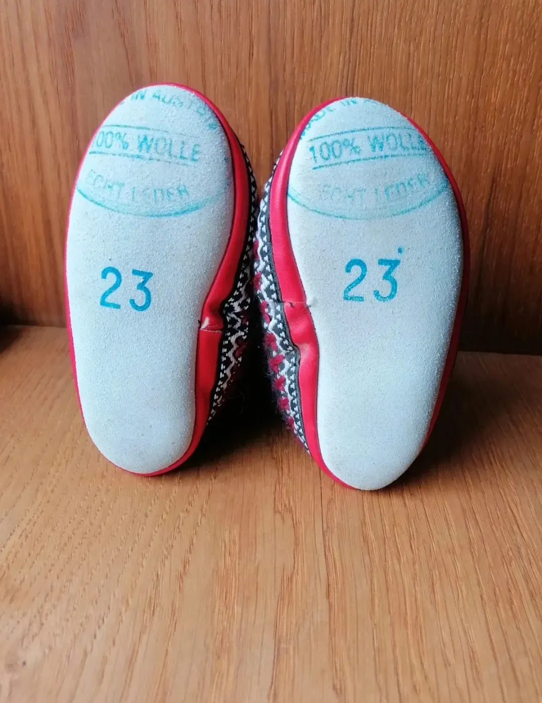 Echt Leder Echt Wolle Schuhe Größe 23 neu