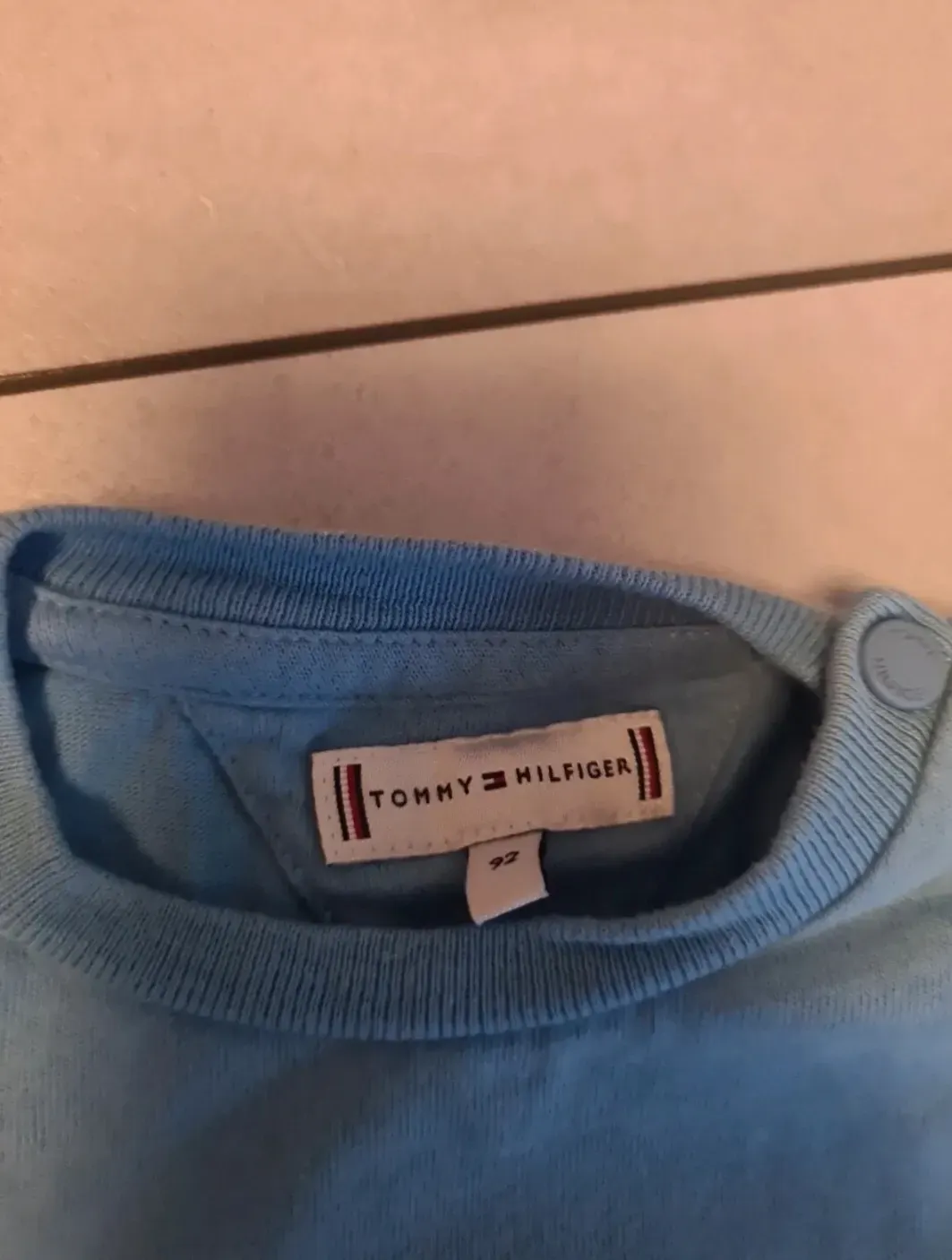 T-Shirt von Tommy Hilfiger Größe 92