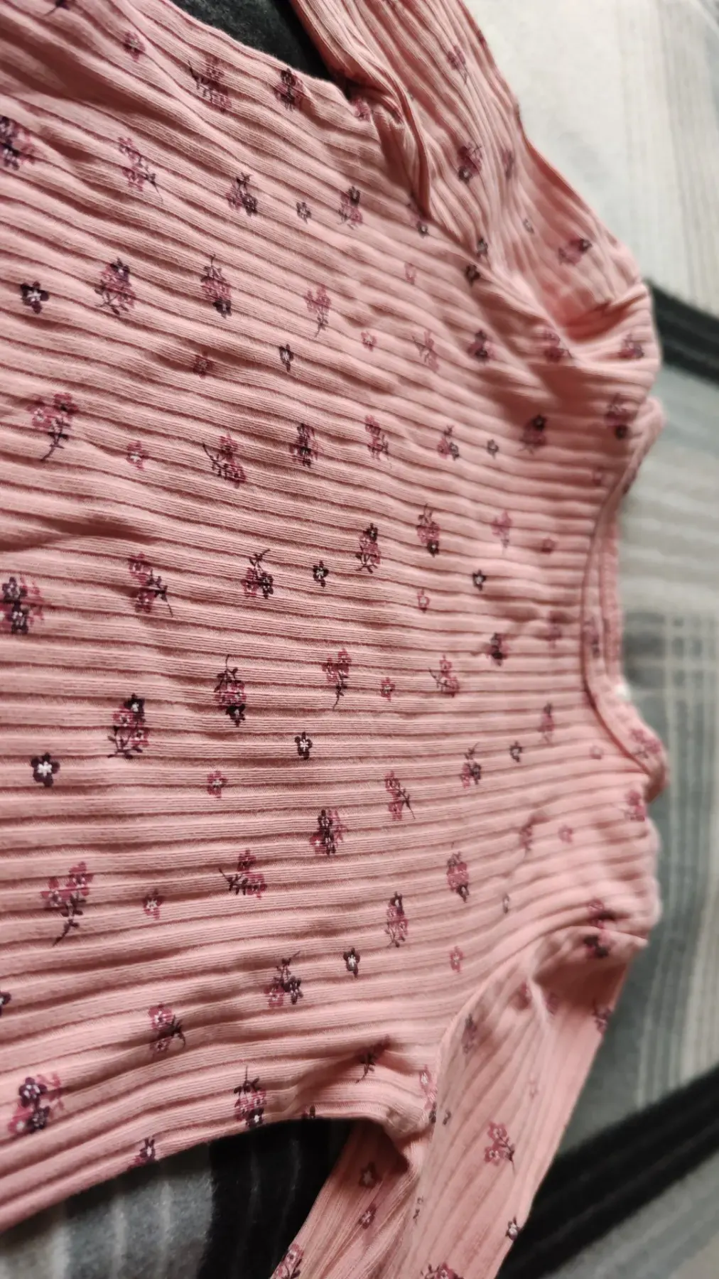 Langarmshirt mit floralem Motiv