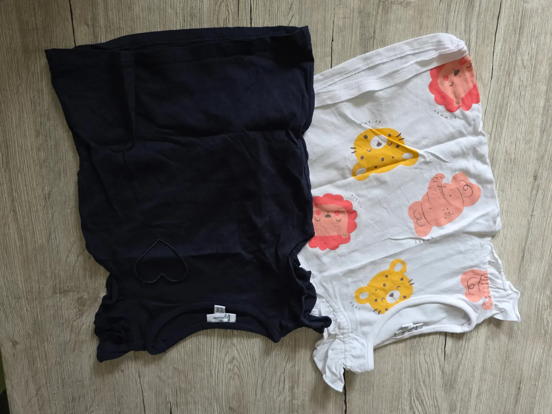 4 t-shirts