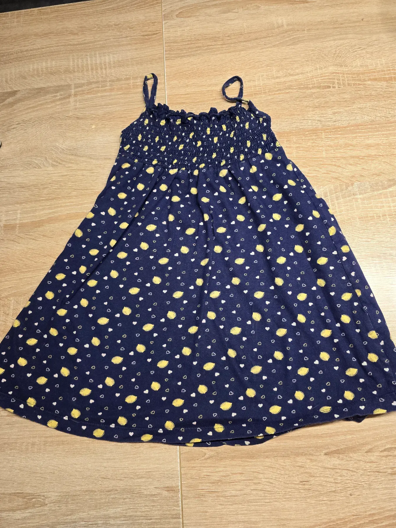 Süßes Mädchen Kleid Größe 116. Spaghetti Träger.