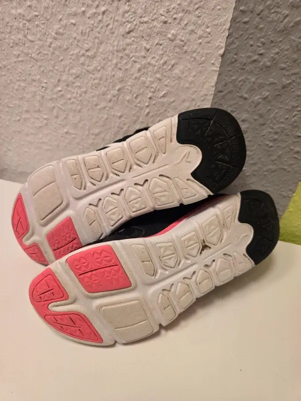 Turnschuhe NewFeel Gr. 35