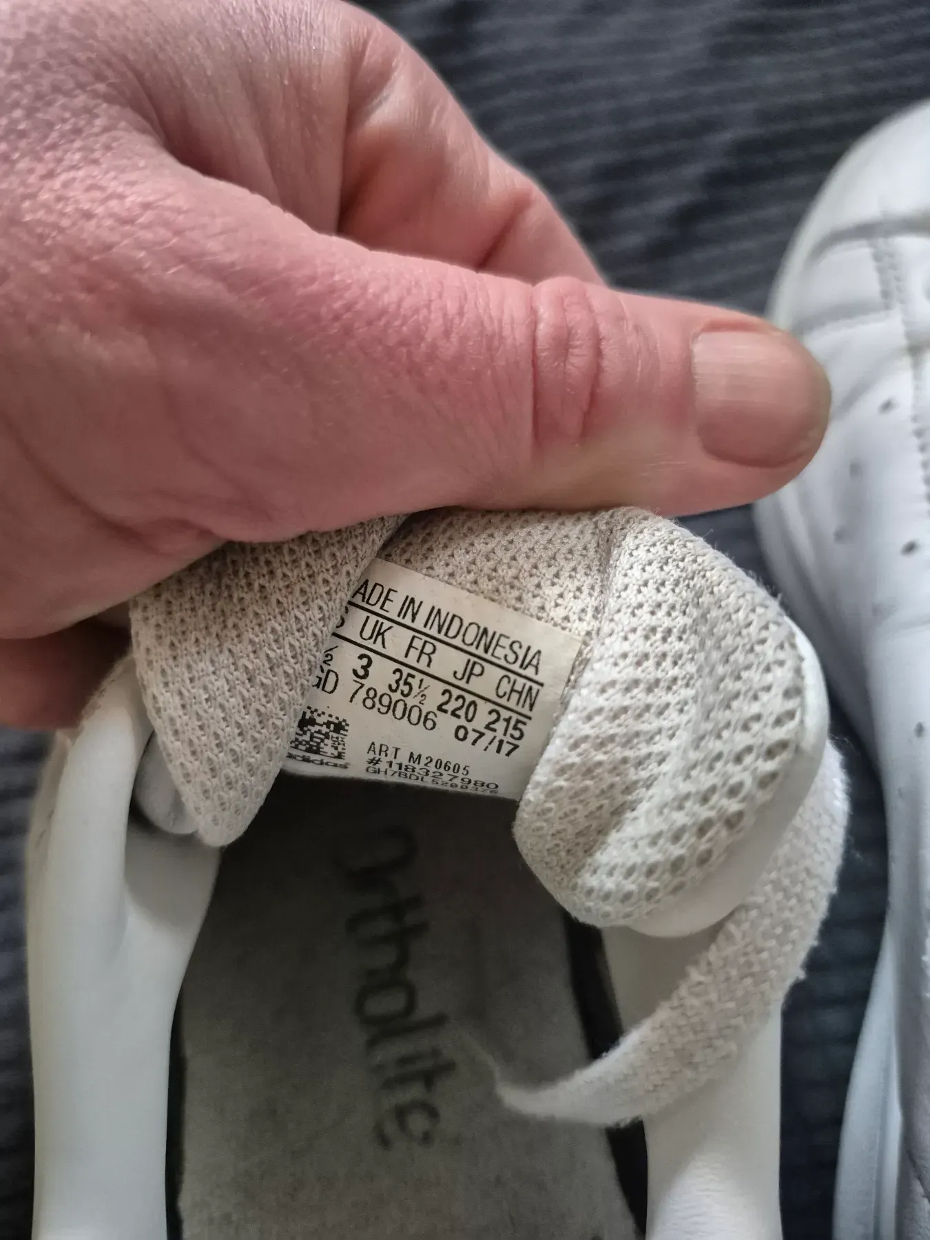 Sneaker Adidas Gr. 35 1/2