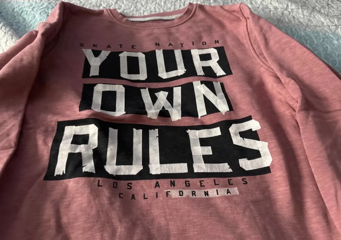 Sweatshirt