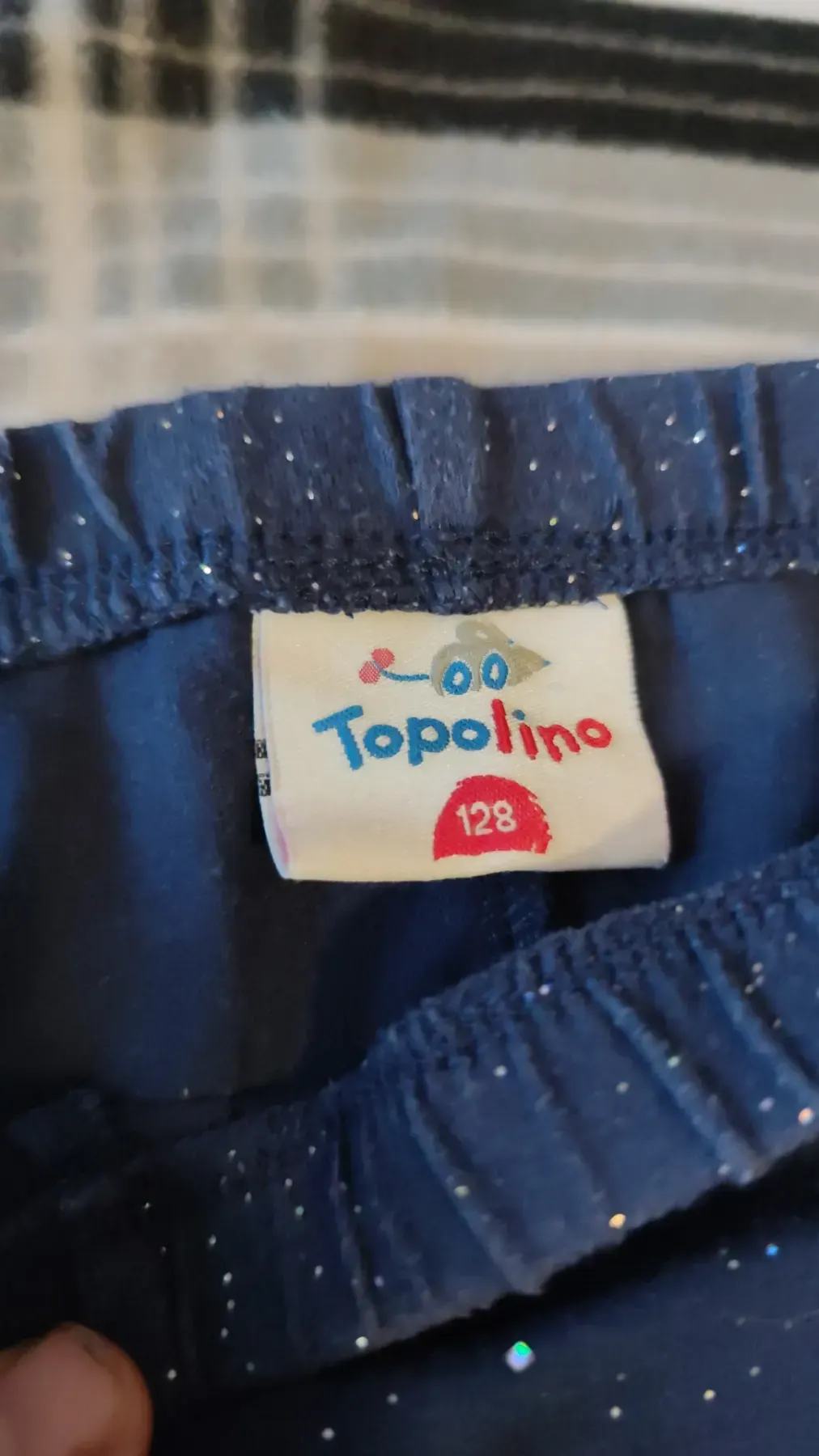 schöne glitzernde Hose in 128 zu verkaufen
